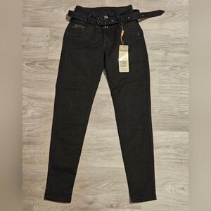 Elegant Women's Black Skinny Jeans